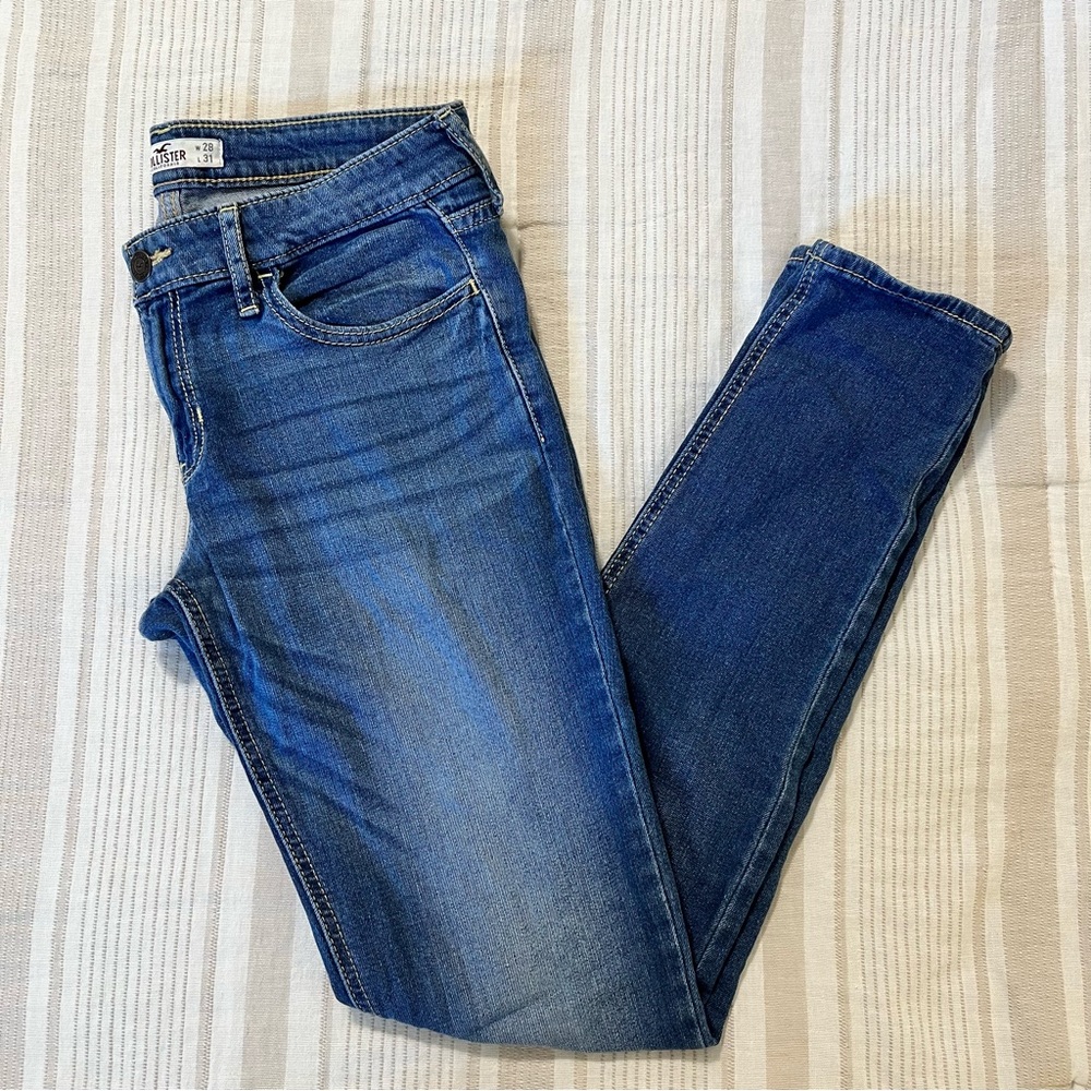 Hollister skinny jeans